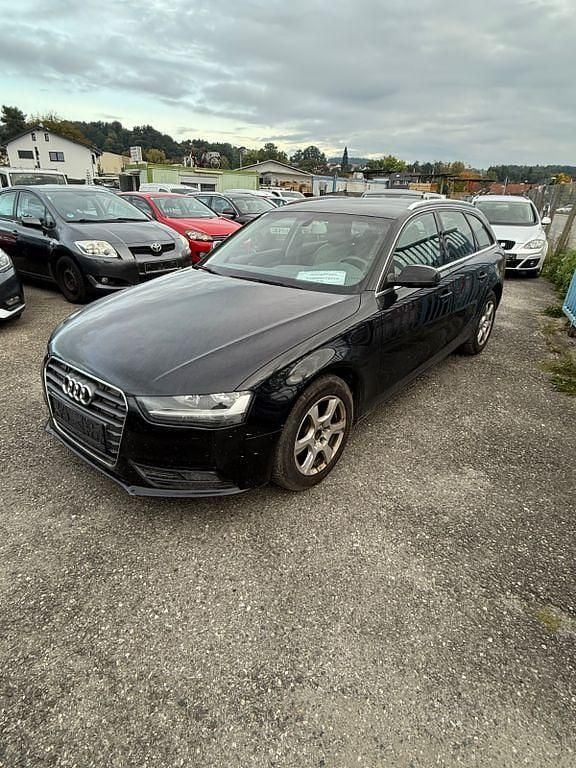 Schwarz Gebraucht 2012 Audi A4 Ambiente Kombi | 3.850 € (Superpreis) - Bild 1/4