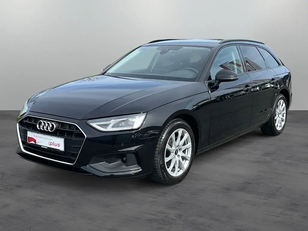Gebraucht Audi A4 150 PS (110 kW) 2022 Mythosschwarz metallic Kombi