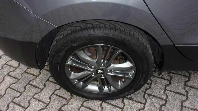 Gebraucht Hyundai ix35 Edition 116 PS (85 kW) 2014 Grau SUV