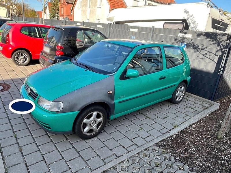 Gebraucht VW Polo Basis 50 PS (36 kW) 1997 Grün Limousine