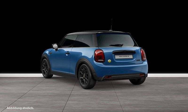 Gebraucht Mini Cooper SE 135 kW (184 PS) 2023 Blau Kleinwagen