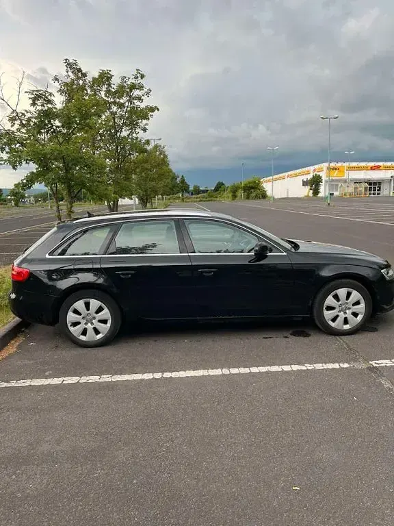 Gebraucht Audi A4 150 PS (110 kW) 2015 Schwarz Kombi