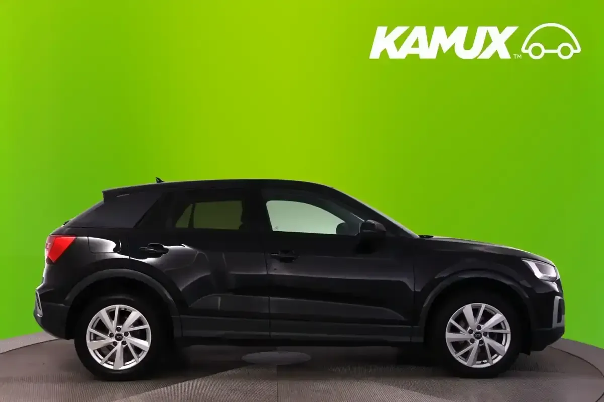 Używany Audi Q2 Advanced 150 KM (110 kW) 2025 Czarny SUV