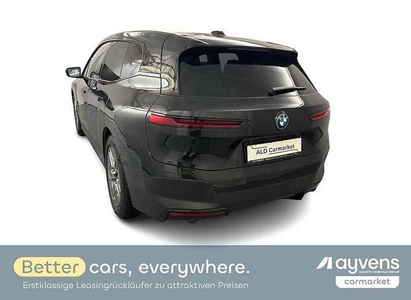 Gebraucht BMW iX 239 kW (326 PS) 2021 Black sapphire metallic SUV