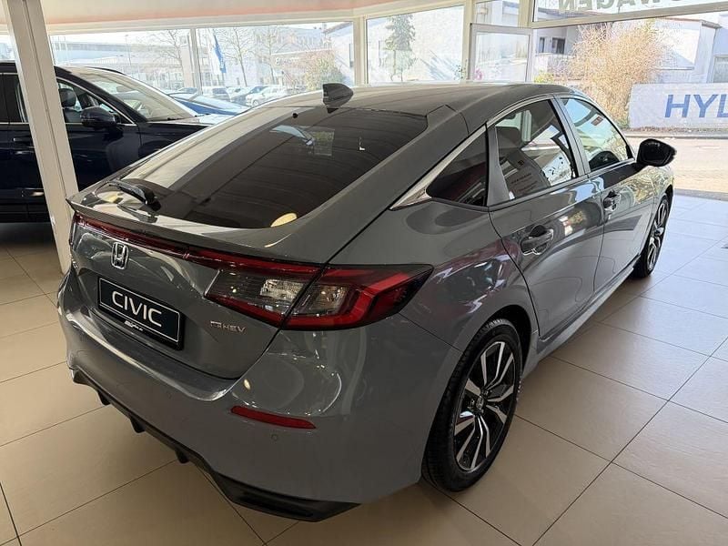 Neu Honda Civic Elegance 184 PS (135 kW) 2026 Sonic grey pearl Limousine