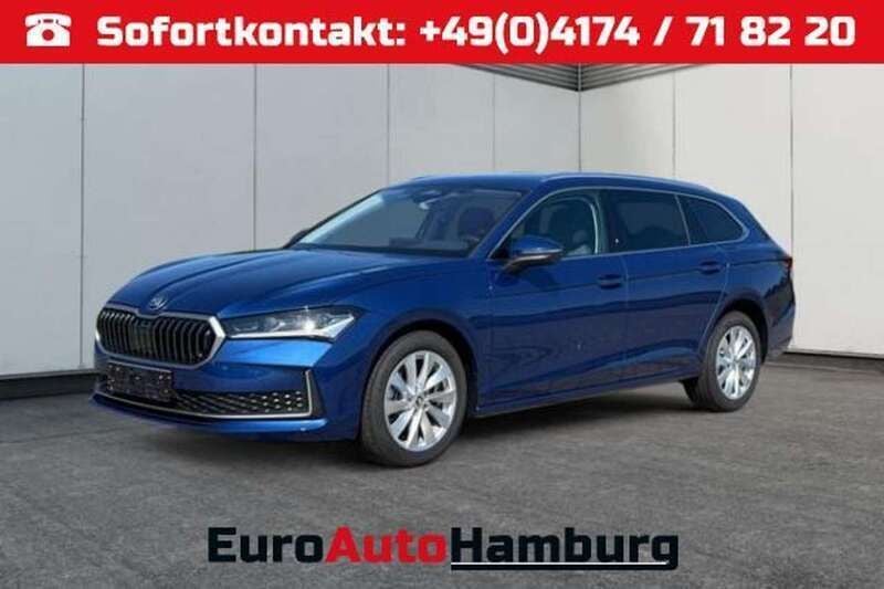 Atlantikblau metallic Neu 2024 Skoda Superb Selection Kombi | 34.880 € (Superpreis) - Bild 1/4