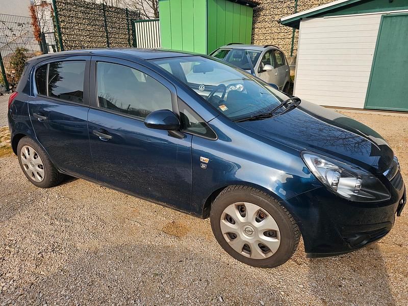 Gebraucht 2010 Opel Corsa Edition Limousine | 2.450 € (Etwas zu teuer) - Bild 1/4