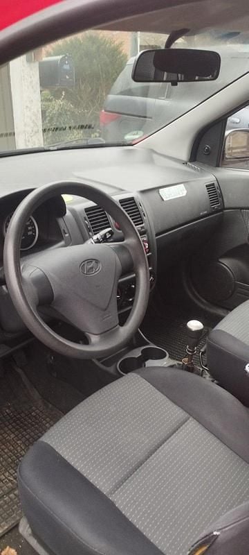 Gebraucht Hyundai Getz 65 PS (47 kW) 2007 Rot Kleinwagen