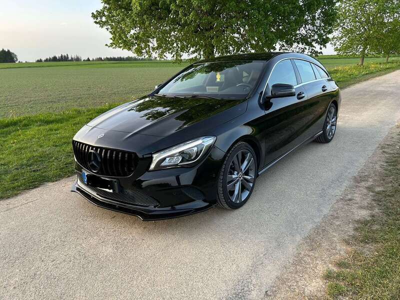 Schwarz Gebraucht 2018 Mercedes CLA180 Shooting Brake Kombi | 22.000 € (Fairer Preis) - Bild 1/4