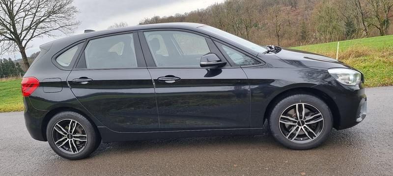 Gebraucht BMW 218 136 PS (100 kW) 2015 Schwarz Kombi