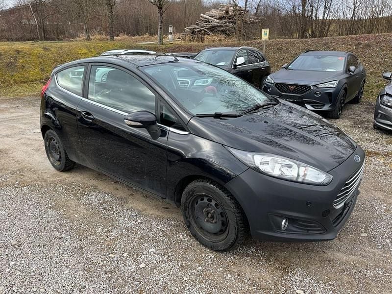 Gebraucht Ford Fiesta Titanium 80 PS (58 kW) 2017 Schwarz Kleinwagen
