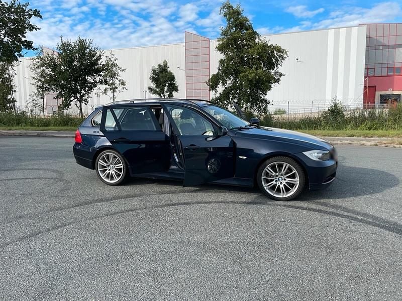 Gebraucht BMW 320 M Sport 150 PS (110 kW) 2005 Blau Kombi