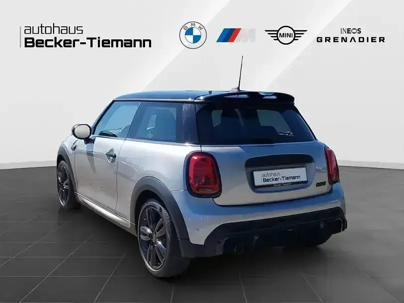 Używany Mini John Cooper Works 136 KM (100 kW) 2023 Srebrny Hatchback