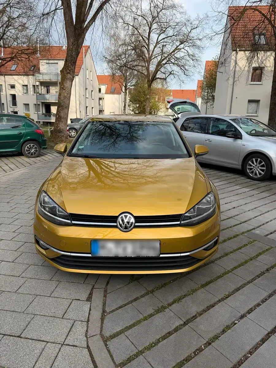 Gebraucht VW Golf VII Join 116 PS (85 kW) 2017 Gelb Kleinwagen