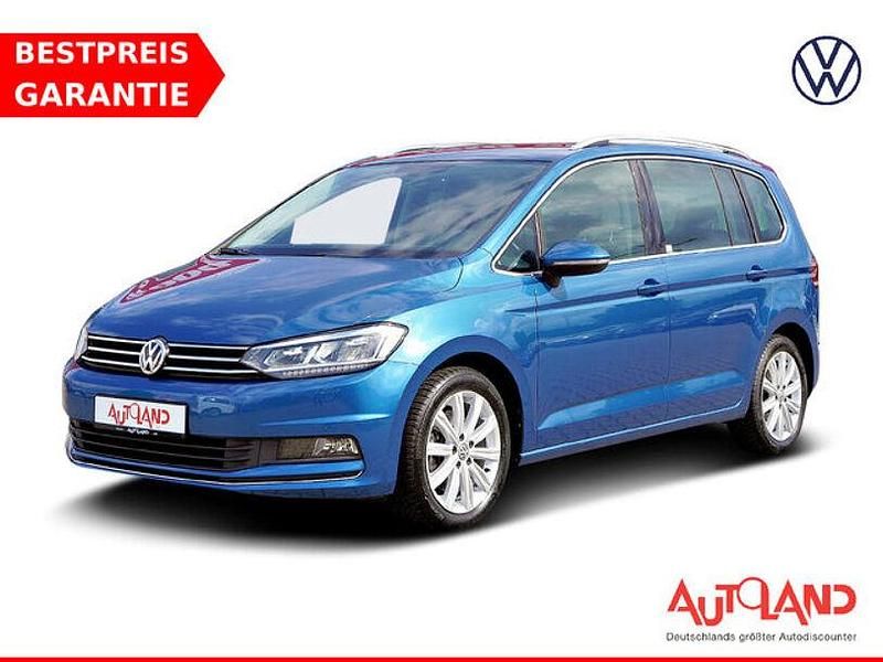 Blau Gebraucht 2017 VW Touran Highline Van / Kleinbus | 23.950 € (Etwas zu teuer) - Bild 1/4