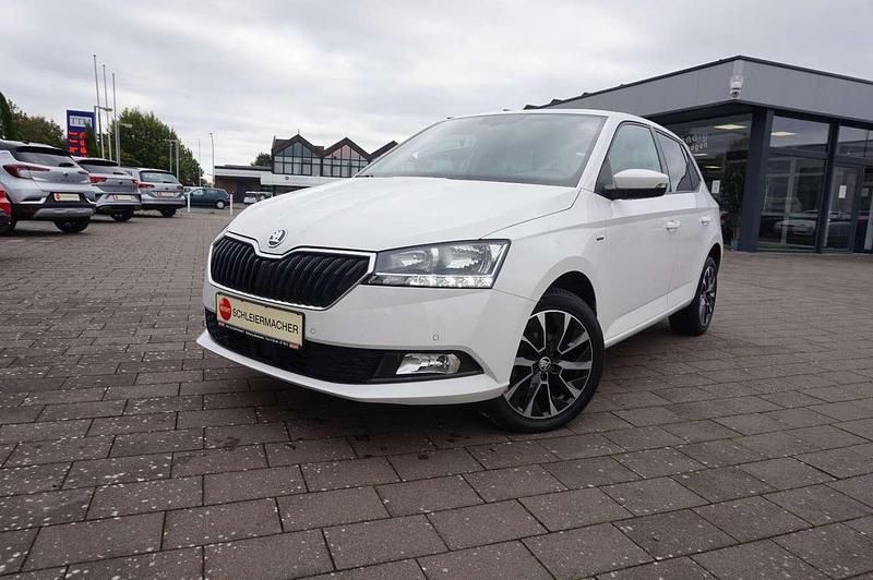 Weiß Gebraucht 2020 Skoda Fabia Drive Kleinwagen | 14.390 € (Fairer Preis) - Bild 1/4