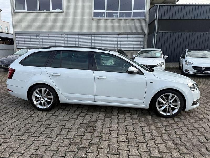 Gebraucht Skoda Octavia Clever 150 PS (110 kW) 2018 Weiß Kombi