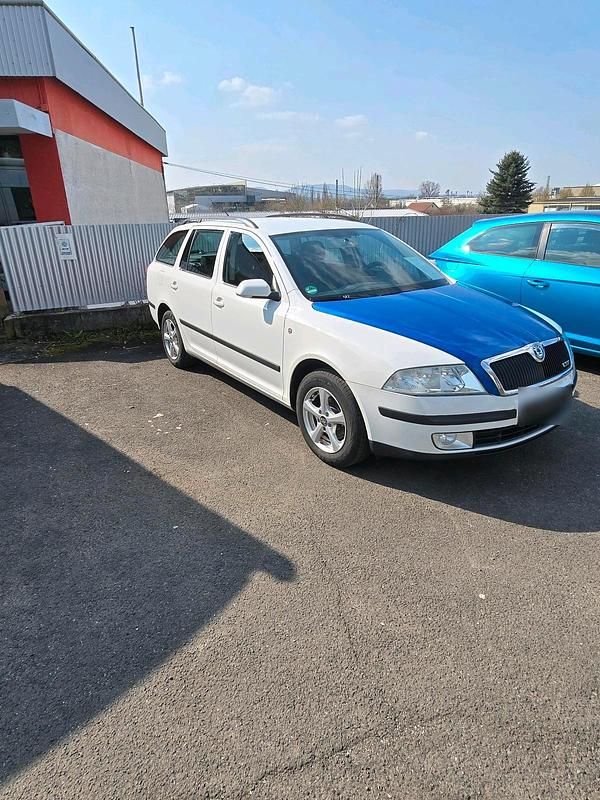 Gebraucht Skoda Octavia 105 PS (77 kW) 2007 Weiß Kombi