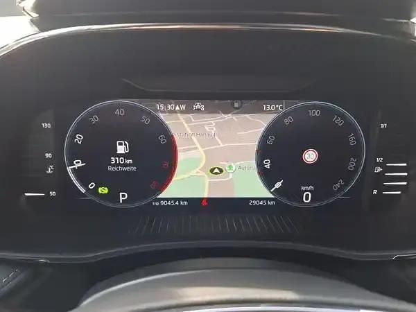 Gebraucht Skoda Fabia 110 PS (80 kW) 2022 Moonweiß perleffekt / blackmagic perleffekt Kleinwagen