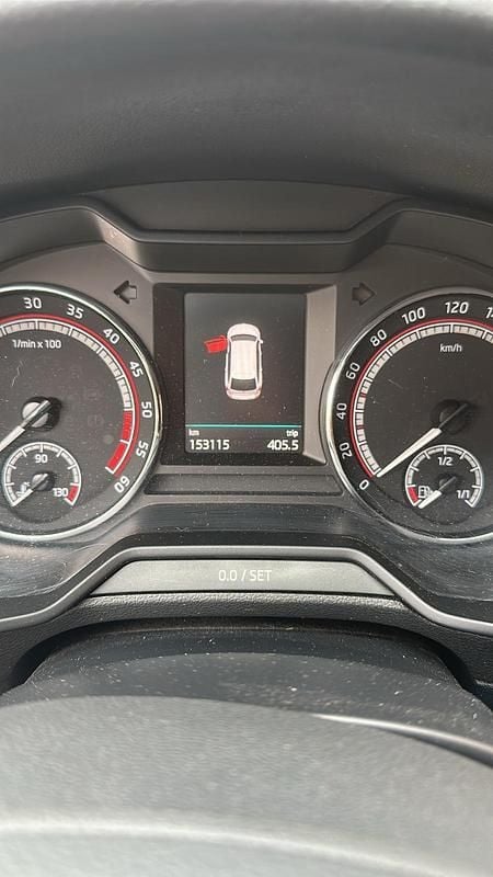 Weiß Gebraucht 2019 Skoda Octavia vRS Kombi | 15.000 € (Guter Preis) - Bild 1/4
