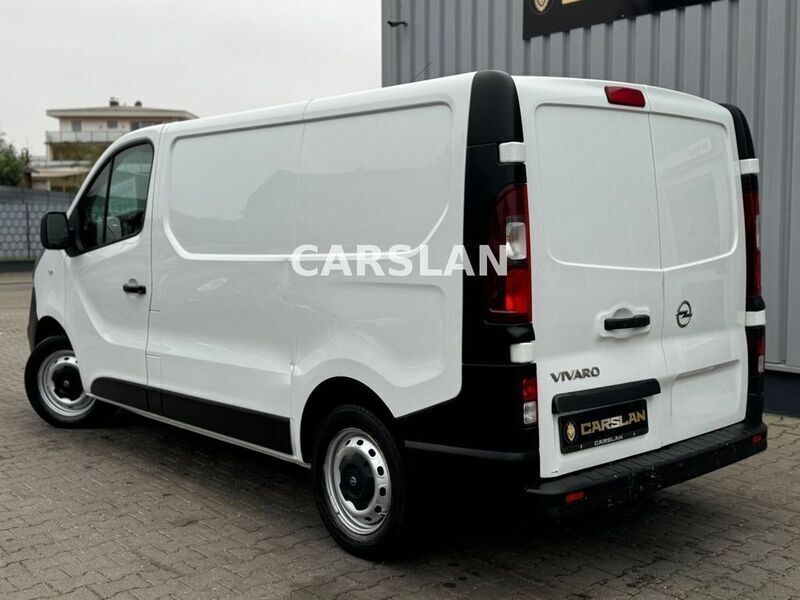 Gebraucht Opel Vivaro 90 PS (66 kW) 2016 Weiß Van / Kleinbus