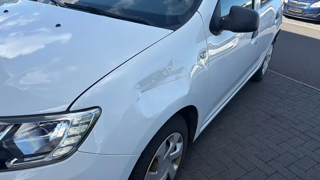 Gebraucht Dacia Sandero 73 PS (53 kW) 2019 Weiß Limousine