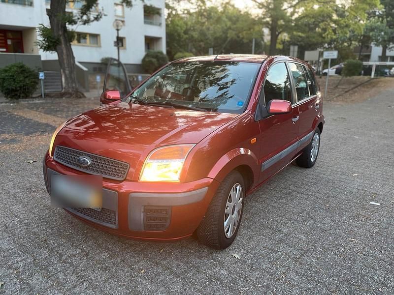 Rot Gebraucht 2008 Ford Fusion Limousine | 1.650 € (Guter Preis) - Bild 1/4