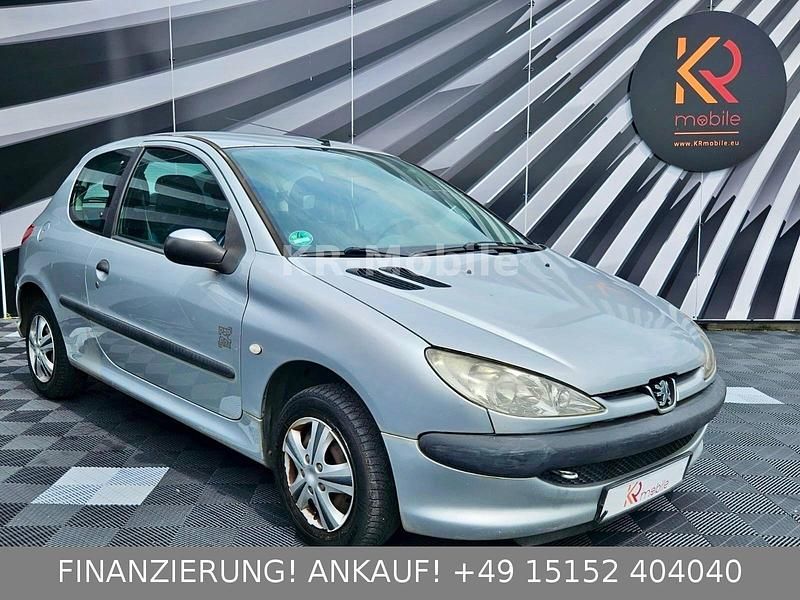 Silber Gebraucht 2004 Peugeot 206 Filou Limousine | 350 € (Superpreis) - Bild 1/3