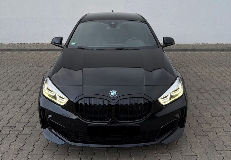 Schwarz Gebraucht 2021 BMW 128 Performance Limousine | 31.000 € (Fairer Preis) - Bild 1/4