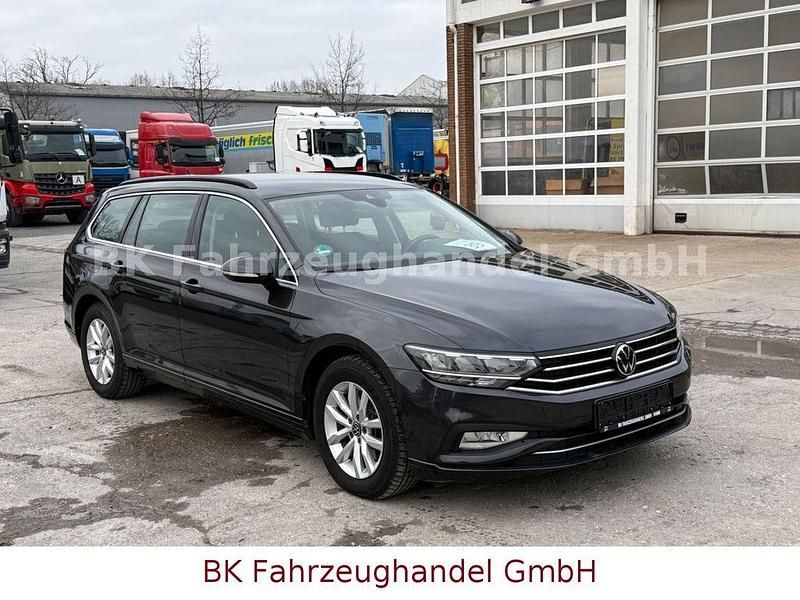 Gebraucht VW Passat Business 122 PS (89 kW) 2021 Grau Kombi
