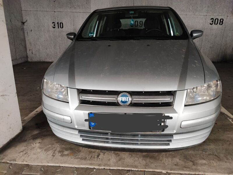Silber Gebraucht 2006 Fiat Stilo Active Limousine | 750 € (Guter Preis) - Bild 1/4