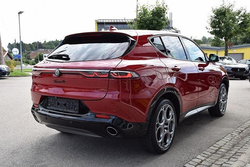 Gebraucht Alfa Romeo Tonale Edizione Speciale 179 PS (131 kW) 2023 Rot SUV
