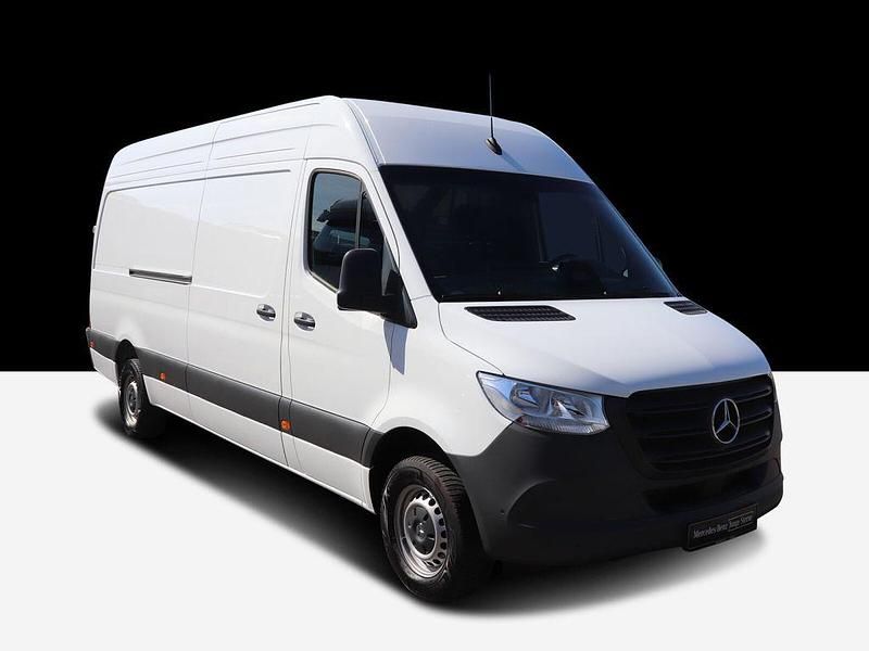Weiß Gebraucht 2024 Mercedes Sprinter Van | 42.705 € (Fairer Preis) - Bild 1/4