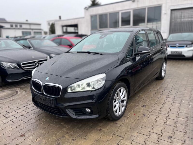 Schwarz Gebraucht 2017 BMW 220 Gran Tourer Van / Kleinbus | 14.990 € (Superpreis) - Bild 1/4