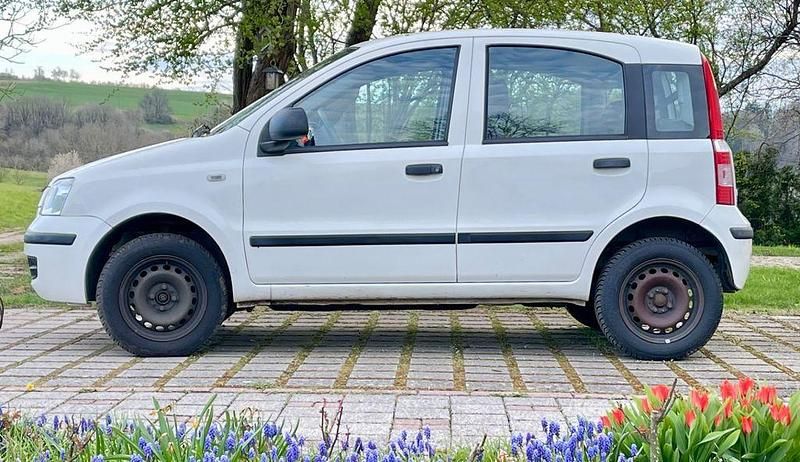 Gebraucht Fiat Panda 60 PS (44 kW) 2009 Weiß Kleinwagen