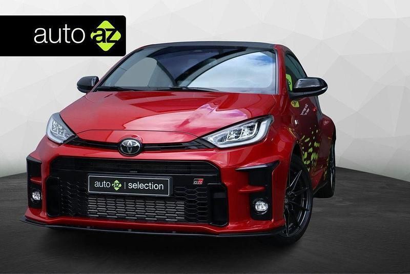 Rot Gebraucht 2021 Toyota Yaris Kleinwagen | 34.500 € (Etwas zu teuer) - Bild 1/4