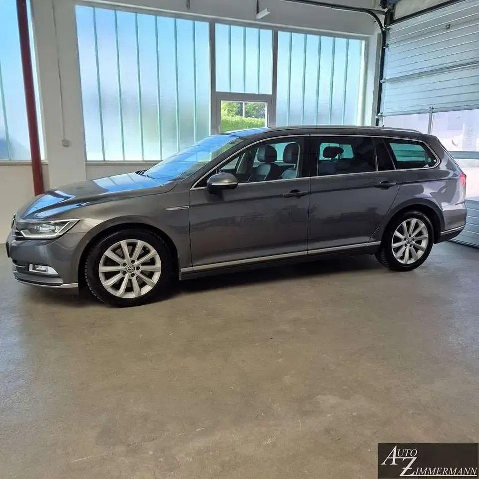 Gebraucht VW Passat Highline 239 PS (175 kW) 2016 Indiumgrau Kombi