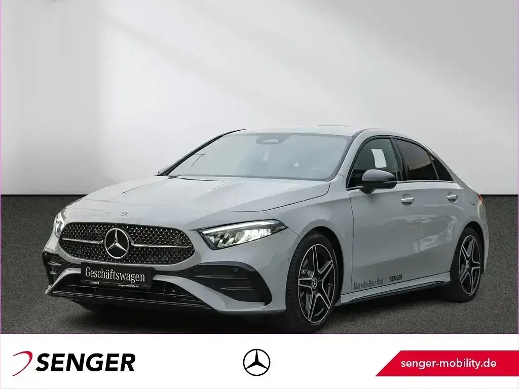 Gebraucht Mercedes A200 AMG 163 PS (119 kW) 2025 Limousine