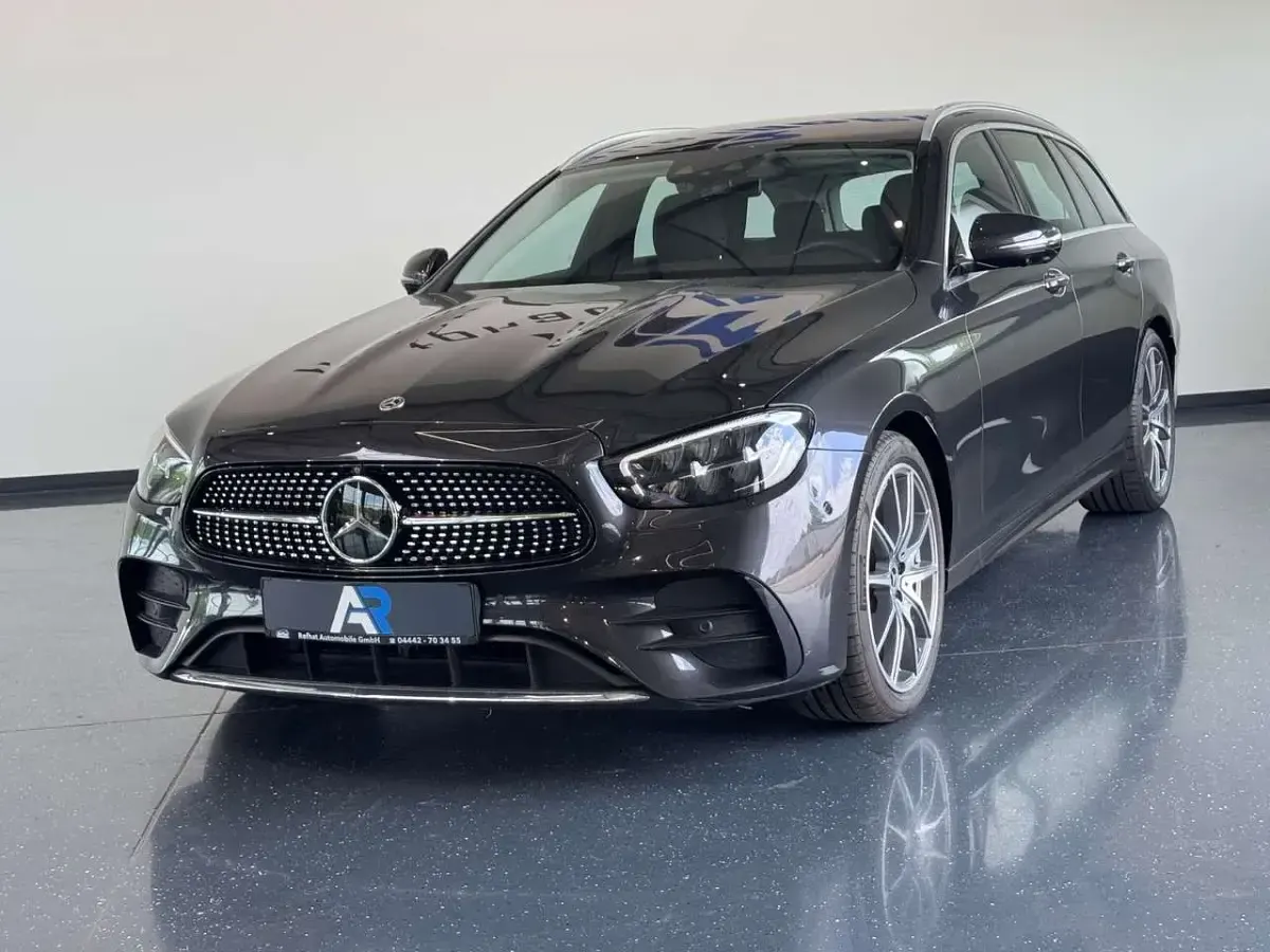 Gebraucht Mercedes E220 AMG 200 PS (147 kW) 2023 Graphitgrau Kombi