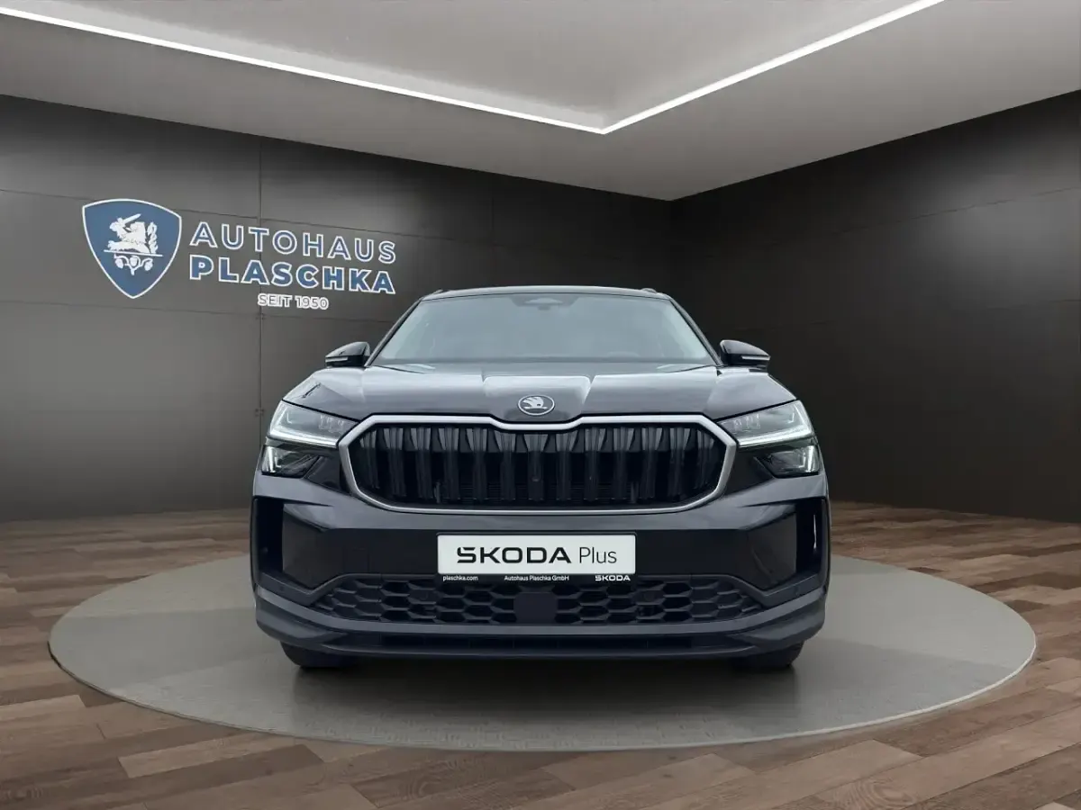 Gebraucht Skoda Kodiaq Selection 193 PS (141 kW) 2026 Schwarzmagic perleffekt SUV