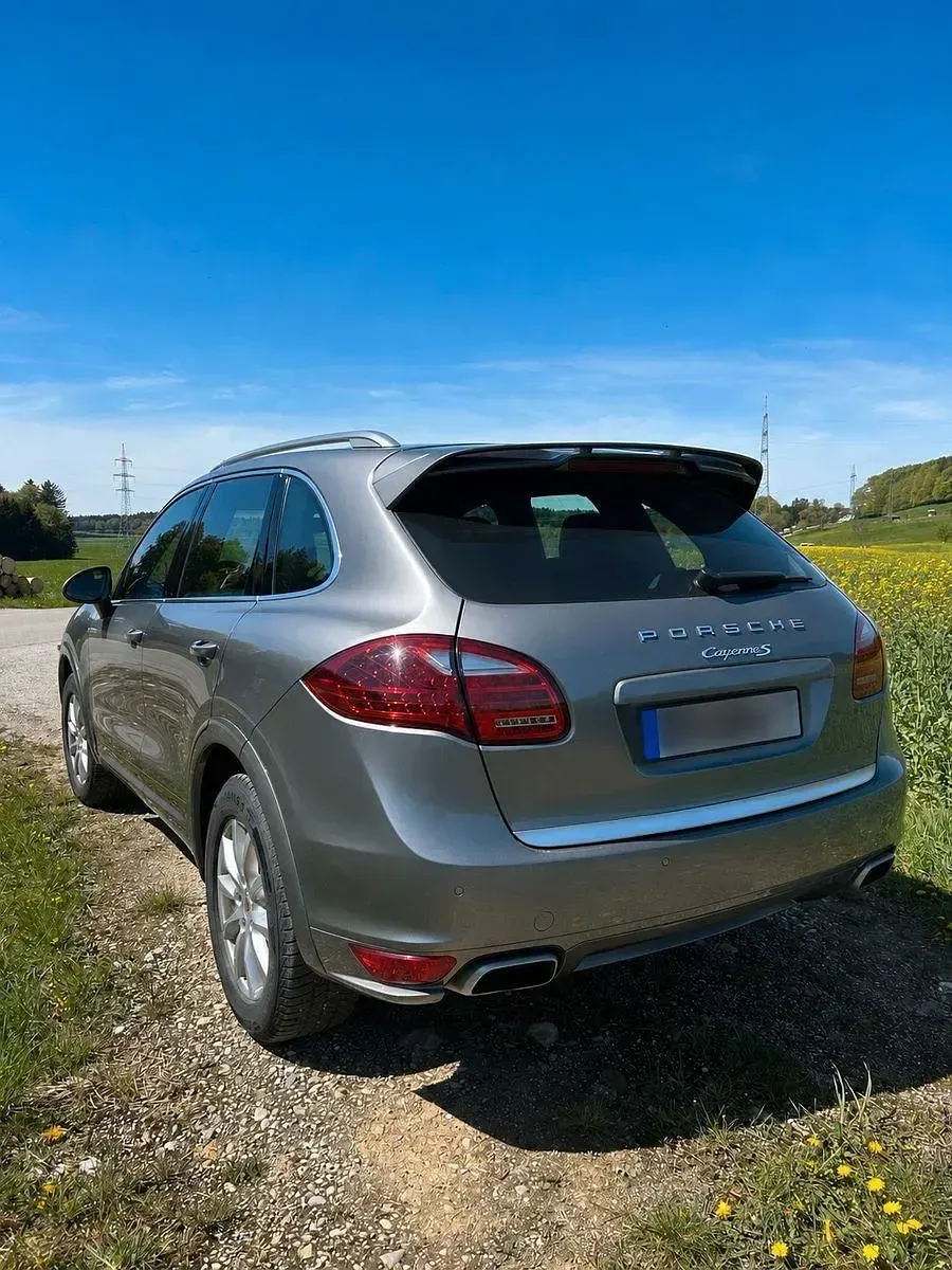 Gebraucht Porsche Cayenne S 400 PS (294 kW) 2011 Grau SUV
