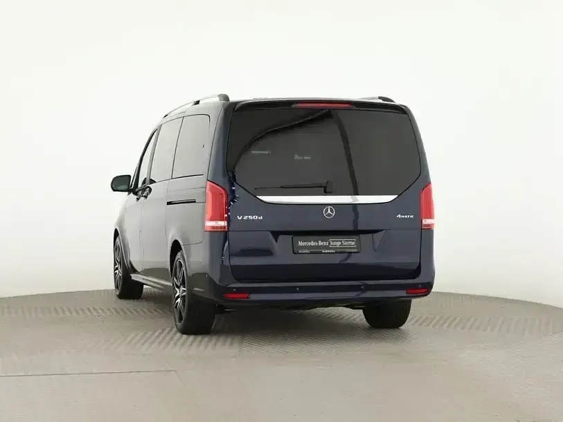 Gebraucht Mercedes V250 Edition 190 PS (139 kW) 2022 Cavansitblau metallic Van / Kleinbus