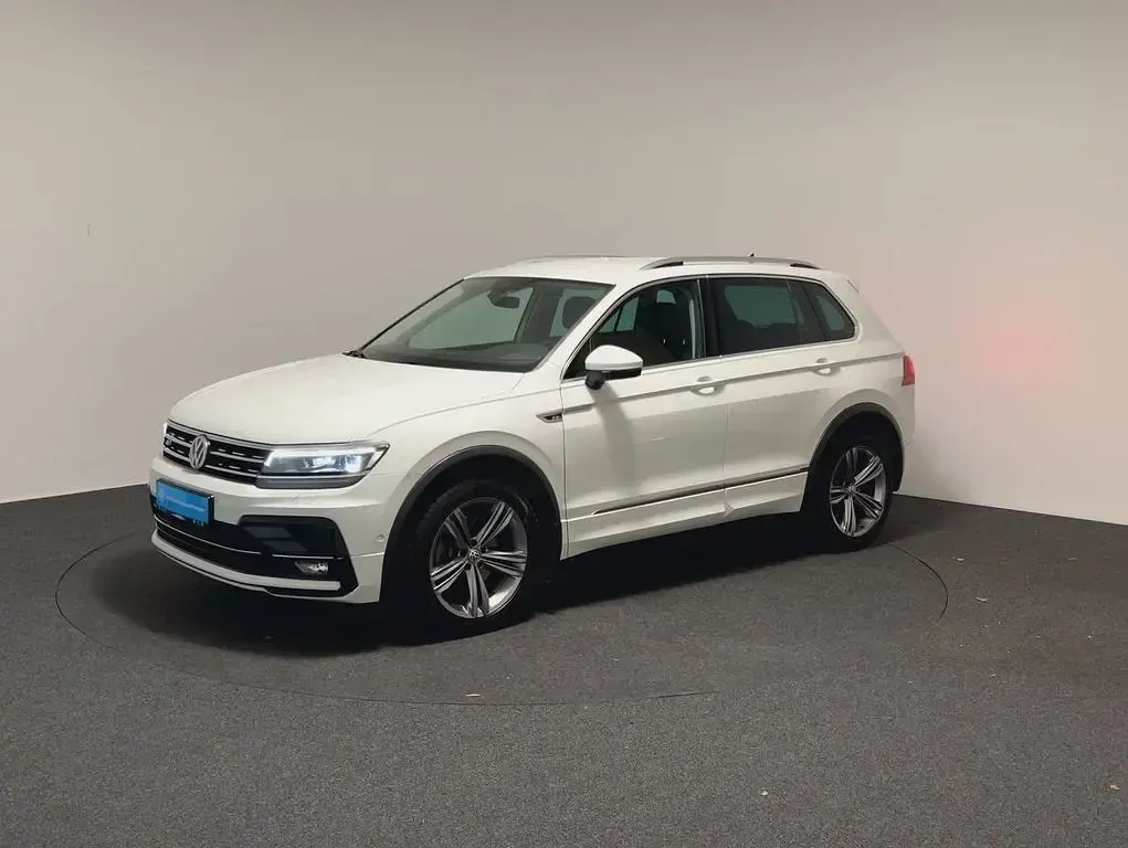 Gebraucht VW Tiguan Highline 190 PS (139 kW) 2020 Pure white SUV