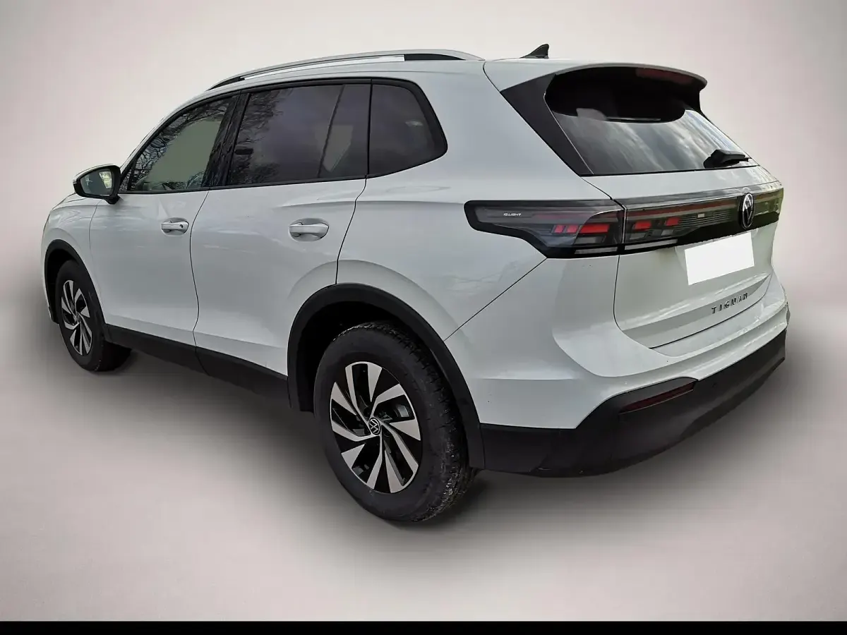 Neu VW Tiguan Life 150 PS (110 kW) 2026 Manufacturer SUV