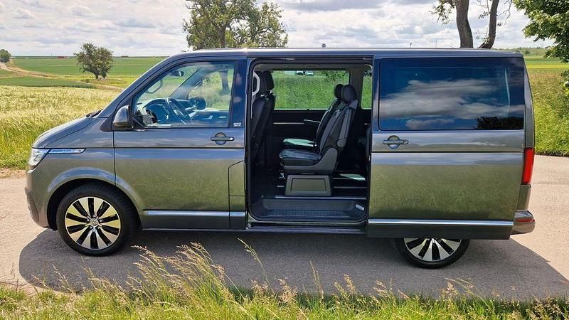 Usado VW Multivan 204 HP (150 kW) 2021 Cinzento Monovolume