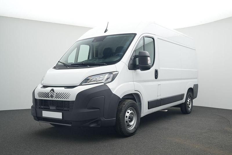 Eisweiß Gebraucht 2024 Citroën Jumper Van / Kleinbus | 24.361 € - Bild 1/4