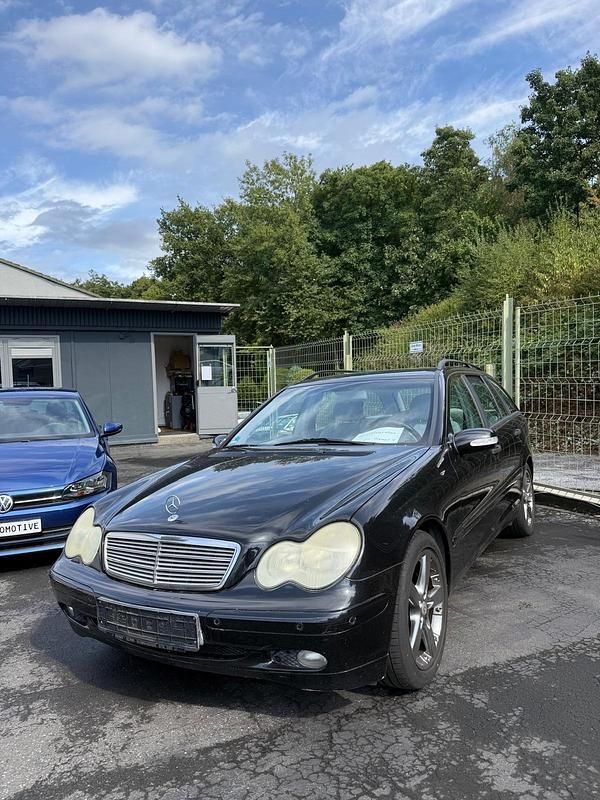 Schwarz Gebraucht 2003 Mercedes C180 Kombi | 1.500 € (Guter Preis) - Bild 1/4