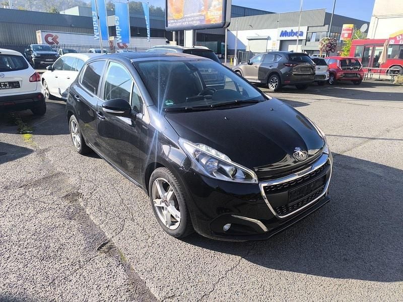 Schwarz Gebraucht 2019 Peugeot 208 Signature Sky Kleinwagen | 9.999 € (Guter Preis) - Bild 1/4