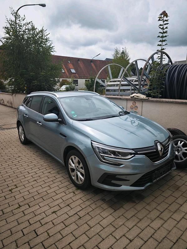 Blau Gebraucht 2021 Renault Mégane IV Kombi | 14.500 € (Guter Preis) - Bild 1/4