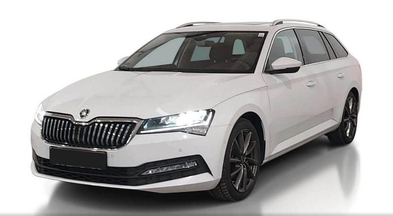 Gebraucht Skoda Superb 200 PS (147 kW) 2022 Weiß Kombi